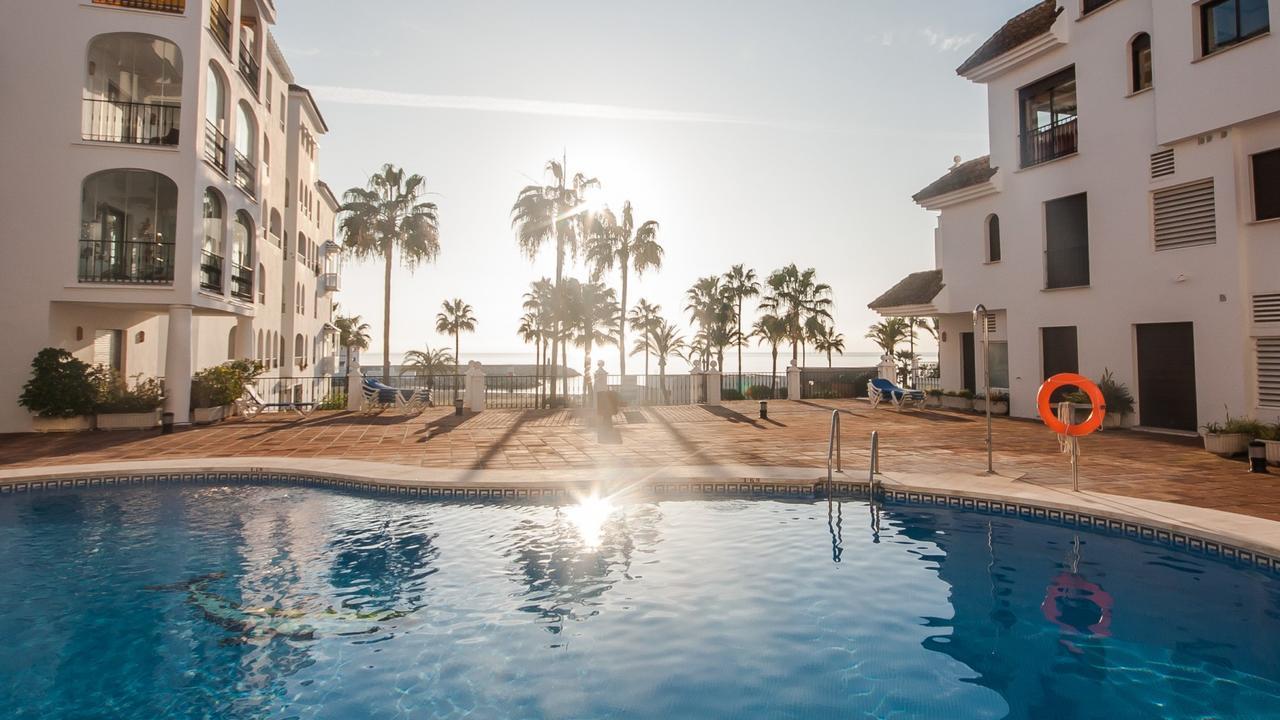 Marina Real 124 Apartman Manilva Kültér fotó