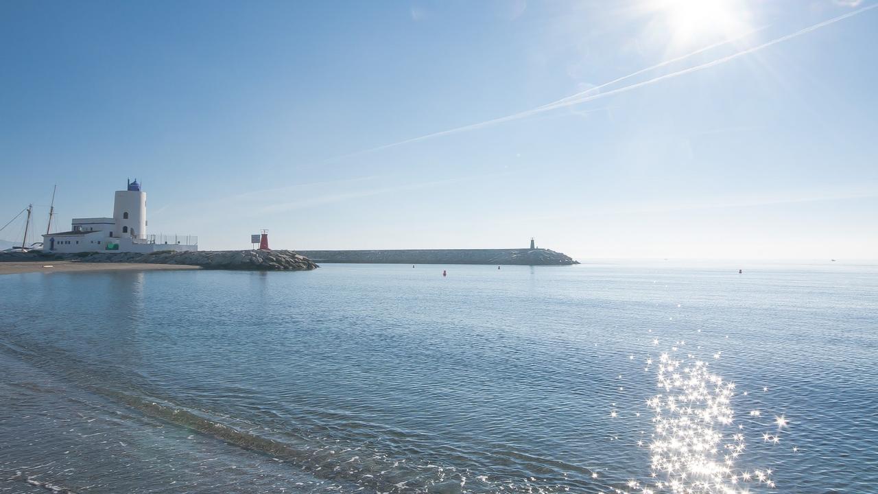 Marina Real 124 Apartman Manilva Kültér fotó